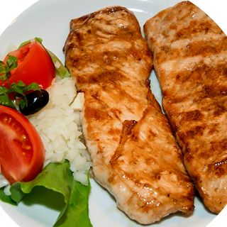 Vješalica, pomfrit i hleb