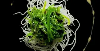 Wakame salad