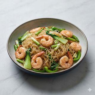 Spaghetti di soia saltato con gamberi e verdure