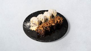 963. Yin & Yang Roll