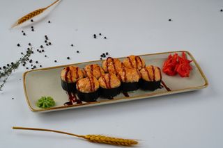 Запеченный лосось спайси (230г)