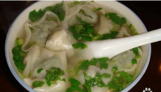 36 馄炖汤Zuppa con wonton