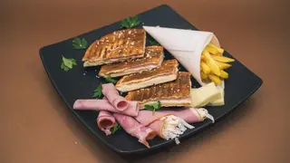 Mega tost