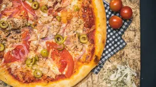 Pizza Al Tono