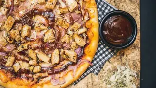 Pizza BBQ chicken