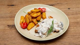 Piletina u sosu od pečuraka