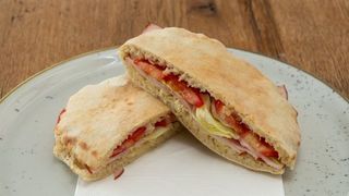 Sendvič sa pečenicom