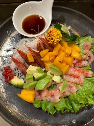 Amaebi con mango