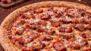 Pizza tonda  amatriciana