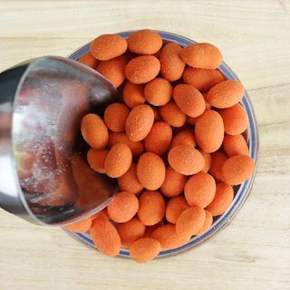 Arachidi ricoperte alla paprika