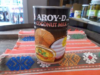 Aroy-d-coconut milk