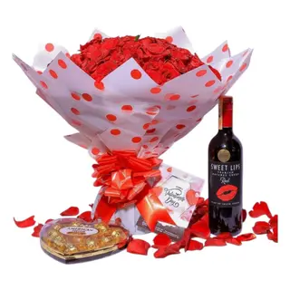 The Ultimate 100 Roses with Sweet Lips & Chocolates