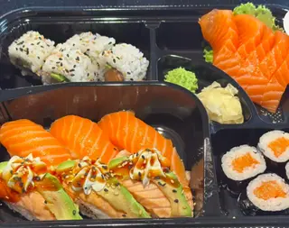 Bento box crudo