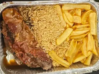 Bifinhos de Porco com Molho de Queijo