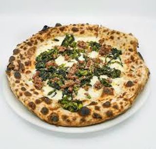 Pizza broccoli salsiccia