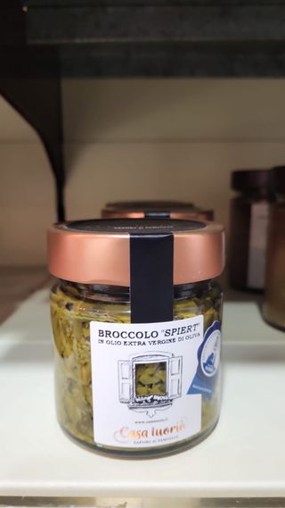 Broccolo spiert in olio extravergine