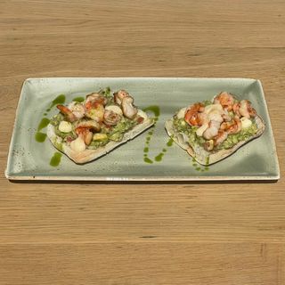 Brusketa sa gamborima i avokadom 300g