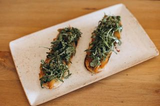 Brusketa sa kruškom i sirom Camembert 300g