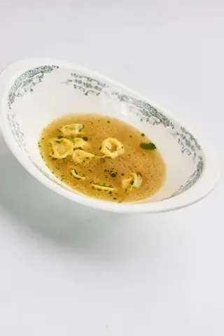 Бульон из цыпленка с тортеллини (390г)
