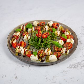 Caprese salata