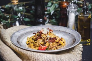 Pasta con prosciutto