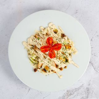 Caesar hrskava pileća salata
