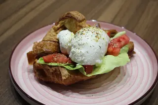 Burrata Croissant