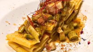 Cacio e pepe rivisitata con gamberoni e lime