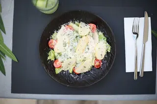 Caesar salata sa piletinom