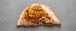 Mala Calzone pizza