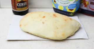 Calzone provola e salame