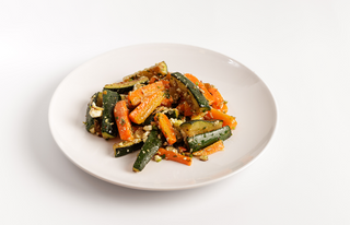 Carote, zucchine, feta & mandorle 200 g