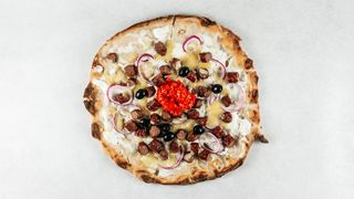 Pizza s ćevapima