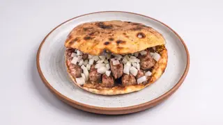 Ćevapi 10 komada i cela pitica