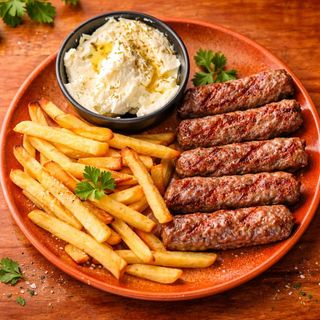 Ćevapi s kajmakom