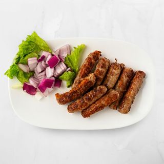 Veliki ćevapi sa sirom i lukom