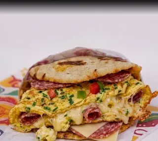 Spéciale Fromage Salami