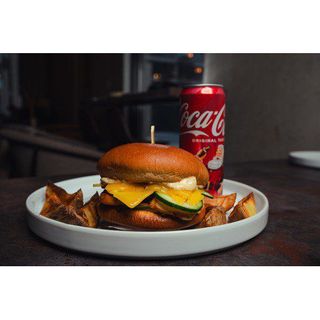 Combo Chicken burger 350gr + Coca-Cola