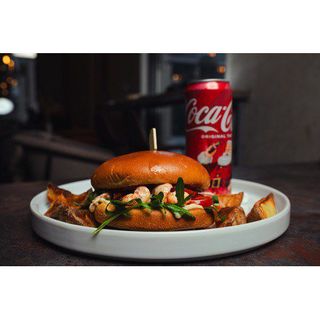 Combo Shrimp burger 290gr + Coca-Cola
