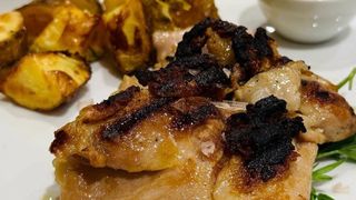 Coscia di pollo alla griglia con patate