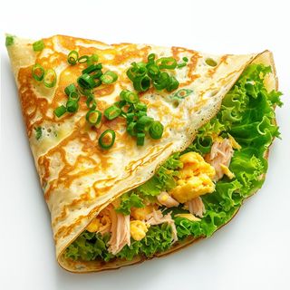 Palačinka sa tunjevinom, jajetom i zelenilom