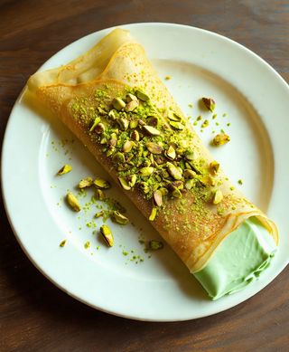 Crepe crema di pistacchio e granella di pistacchio
