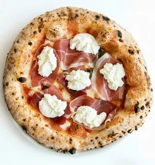 Crudo e burrata