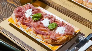 Crudo e stracciatella