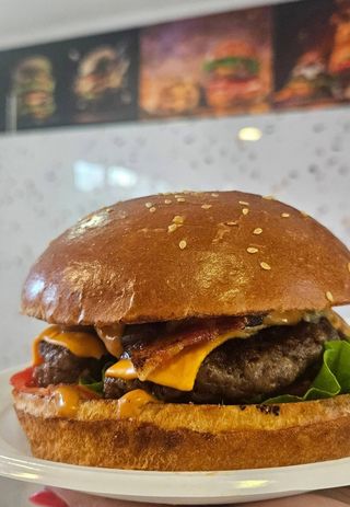 Double cheeseburger