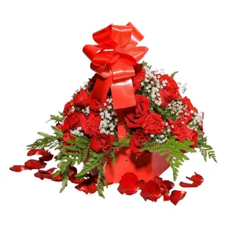 Classic Red Rose Basket
