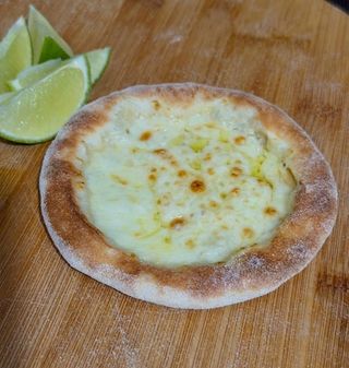 Esfiha de Queijo Mozzarella