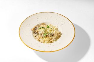 Фетучини с курицей и грибами (350г)