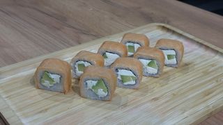 Филадельфия с авокадо (270г)