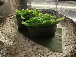 G2. Gunkan wakame 